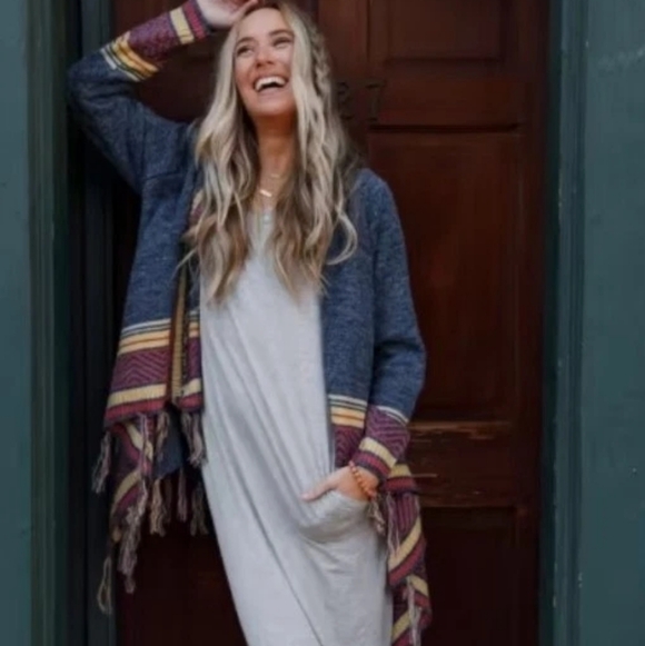 DAVI & DANI Sweaters - DAVI & DANI Blue and Red Fringe Cardigan